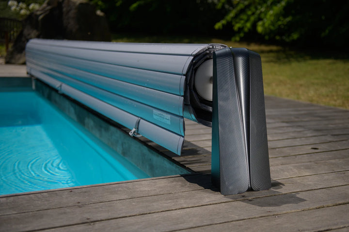 Premium-Poolrollladen mit mechanischem Endschalter