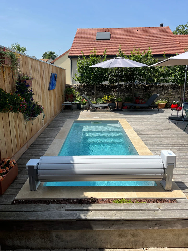 Automatische Poolabdeckung Swift mit Batterie