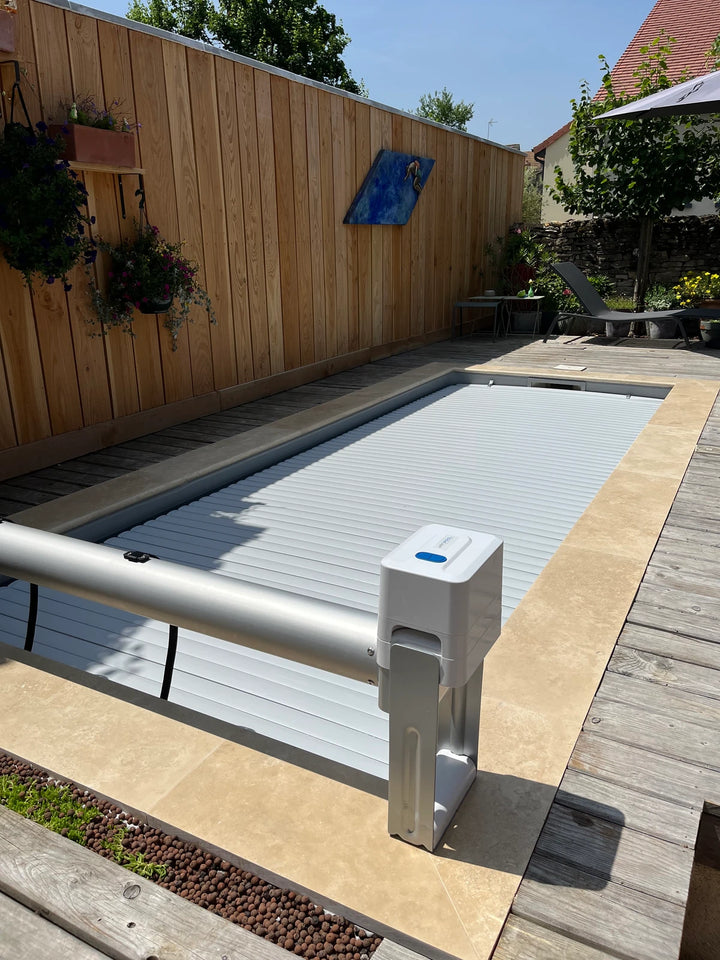Automatische Poolabdeckung Swift mit Batterie