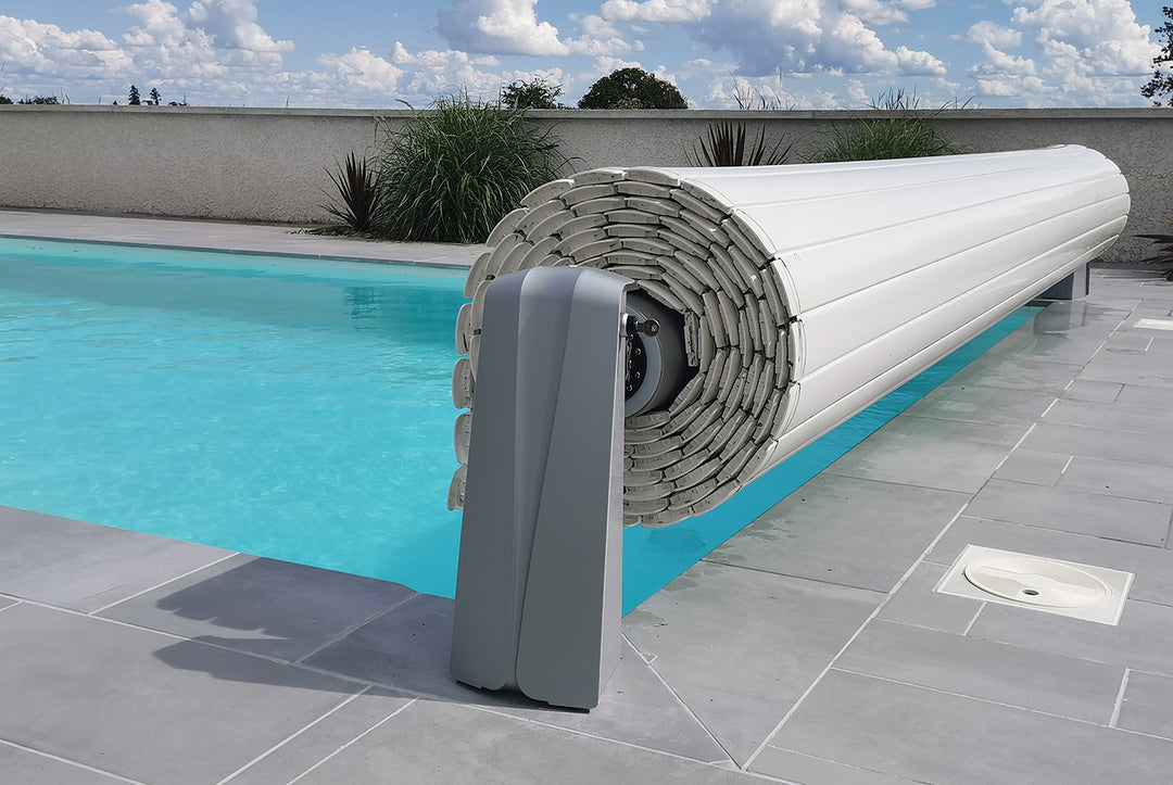 Premium-Poolrollladen mit mechanischem Endschalter